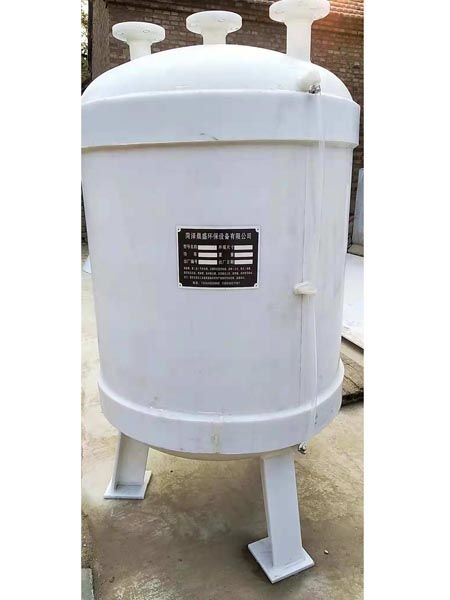 聚丙烯儲(chǔ)罐(立式）